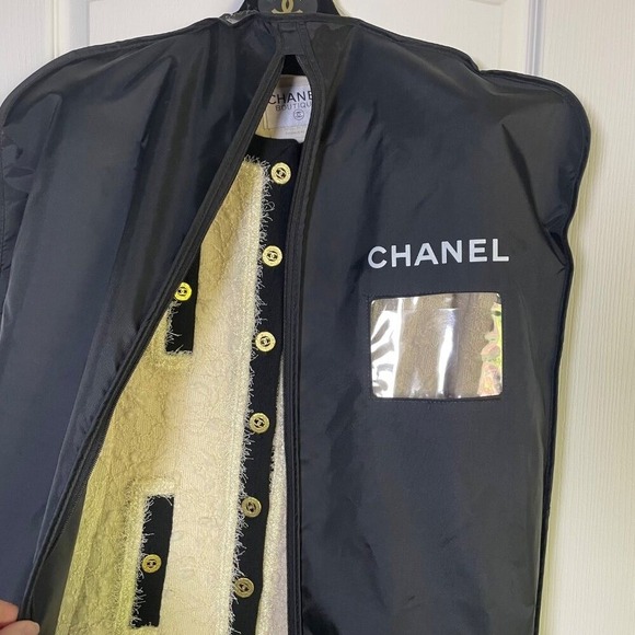 CHANEL 1994 Runway Tweed Jacket CC Buttons Boucle Iconic Collectable Size 42 EUC - Picture 15 of 16